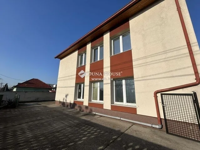 Eladó kereskedelmi és ipari ingatlan Budapest XX. kerület, Pacsirtatelep 514 nm