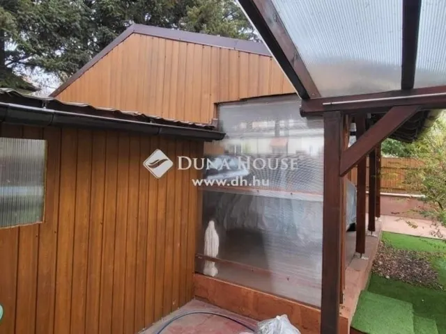 Eladó ház Budapest XVI. kerület 180 nm