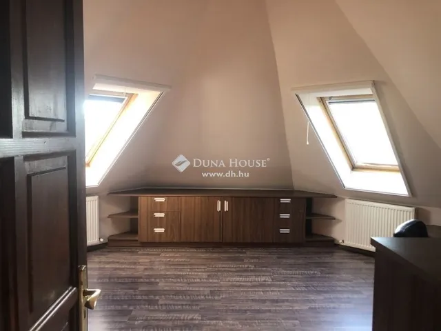 Eladó ház Érd 159 nm