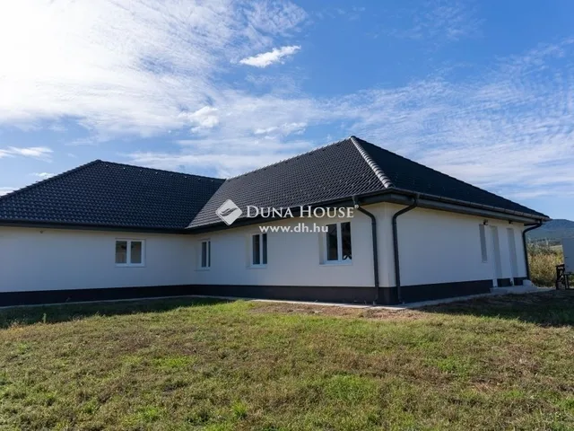 Eladó ház Pomáz 243 nm