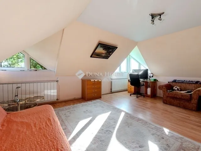 Eladó ház Veresegyház 250 nm