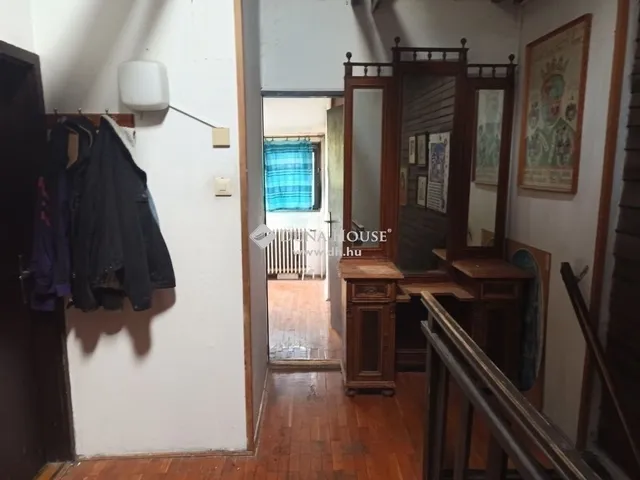 Eladó lakás Budapest XII. kerület, Németvölgy 145 nm