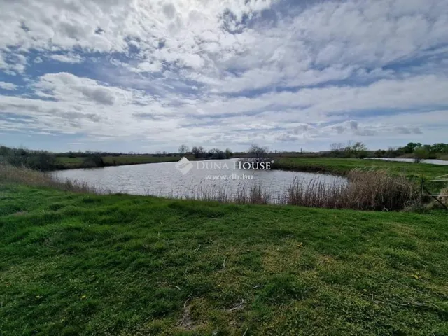 Eladó ház Cegléd 600 nm