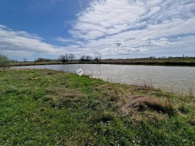 Eladó ház Cegléd 600 nm