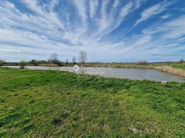 Eladó ház Cegléd 600 nm