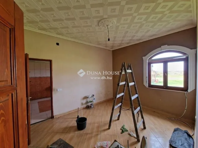 Eladó ház Cegléd 600 nm