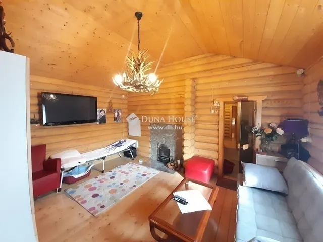 Eladó ház Mogyoród 240 nm