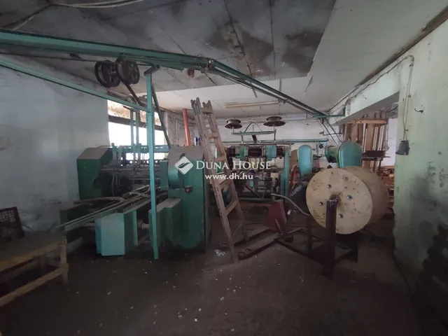 Eladó kereskedelmi és ipari ingatlan Nagykőrös 1000 nm