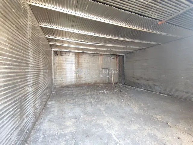 Eladó kereskedelmi és ipari ingatlan Nagykőrös 1000 nm