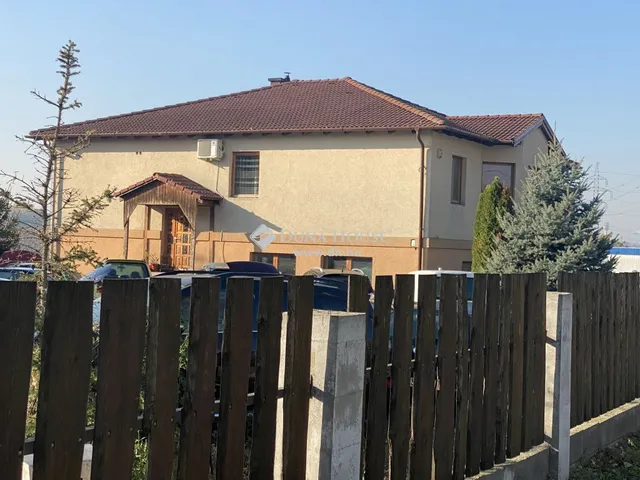 Eladó ház Százhalombatta 336 nm