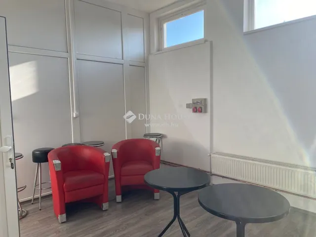 Eladó ház Sződliget 411 nm