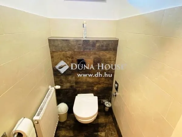 Eladó kereskedelmi és ipari ingatlan Tápiószecső 366 nm