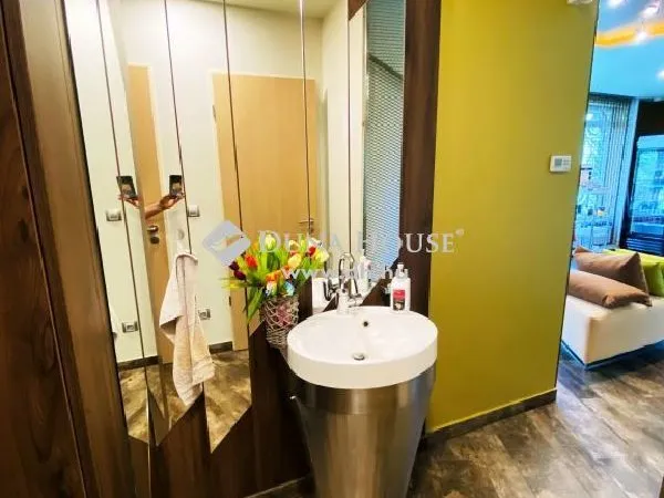 Eladó kereskedelmi és ipari ingatlan Tápiószecső 366 nm