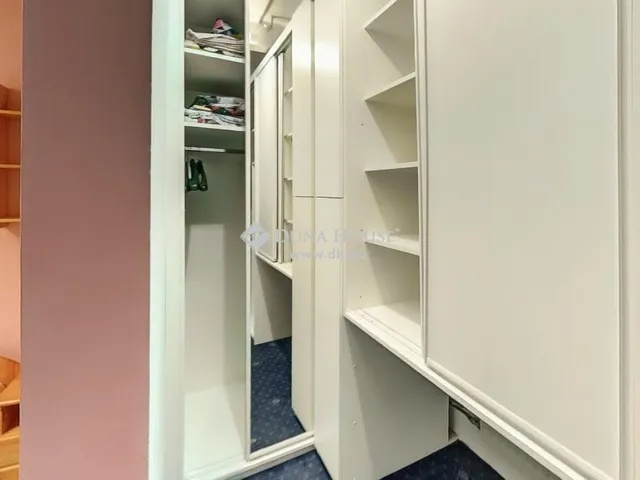 Eladó ház Mende 170 nm