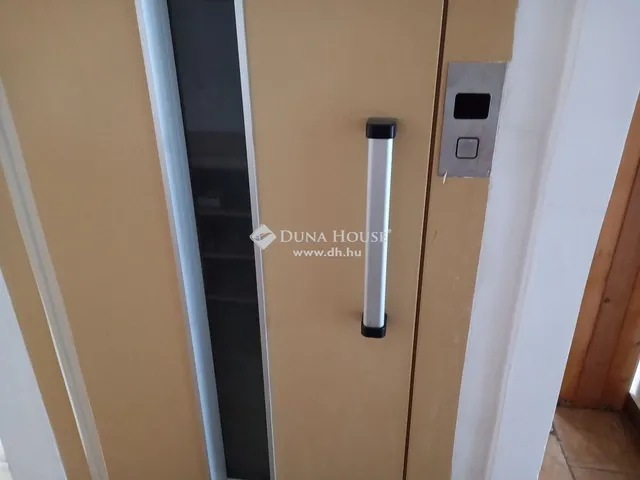 Eladó kereskedelmi és ipari ingatlan Dunaharaszti 489 nm