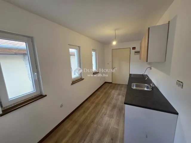 Eladó lakás Budapest XX. kerület 33 nm