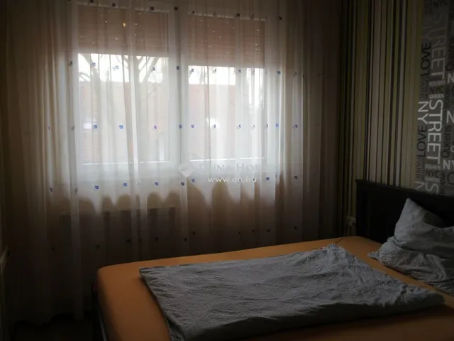 Eladó ház Budapest XVIII. kerület, Bókaytelep 195 nm