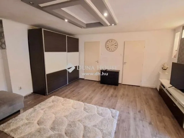 Eladó ház Budapest XVIII. kerület, Bókaytelep 375 nm