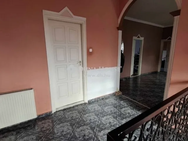 Eladó ház Budapest XVIII. kerület, Bókaytelep 375 nm