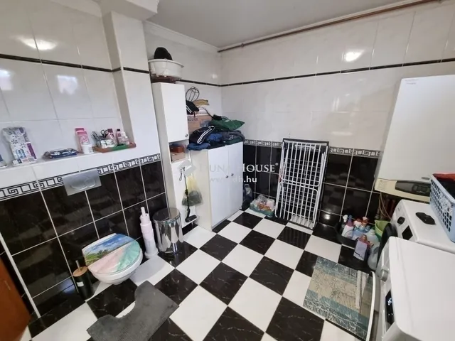 Eladó ház Budapest XVIII. kerület, Kossuth Ferenc-telep 120 nm
