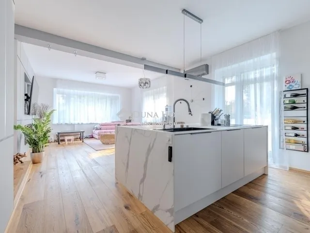 Eladó lakás Budapest XIV. kerület, Herminamező 88 nm