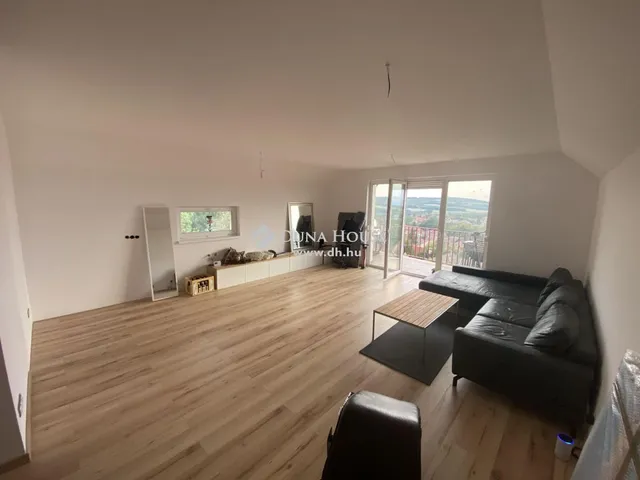 Eladó lakás Mogyoród 79 nm