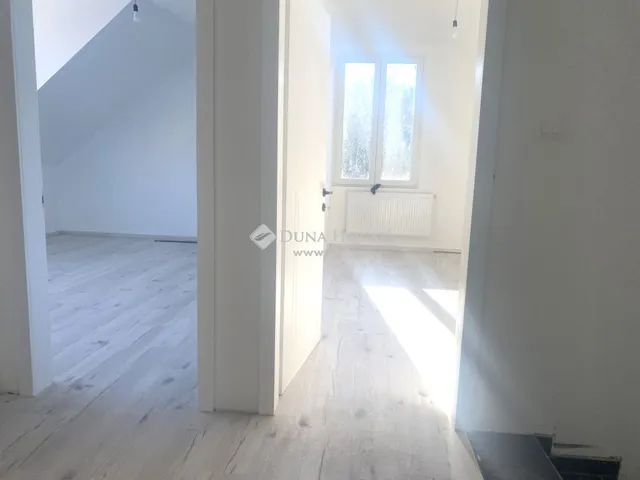 Eladó ház Üllő 132 nm