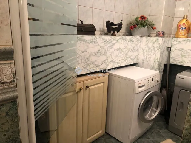 Eladó ház Sóskút 246 nm
