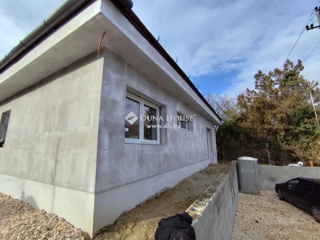 Eladó ház Diósd 160 nm