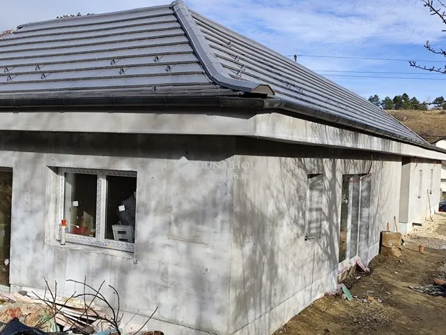 Eladó ház Diósd 160 nm