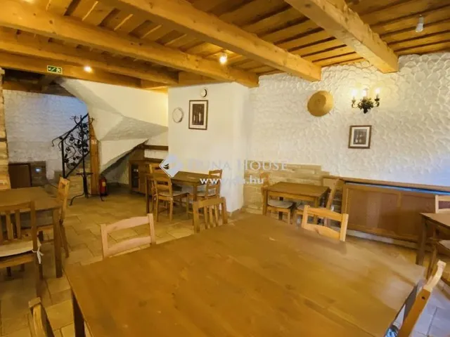 Eladó kereskedelmi és ipari ingatlan Szentendre 90 nm