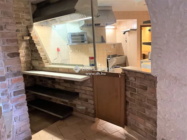 Eladó kereskedelmi és ipari ingatlan Szentendre 90 nm