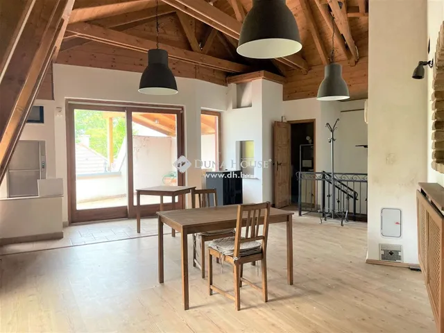 Eladó kereskedelmi és ipari ingatlan Szentendre 90 nm