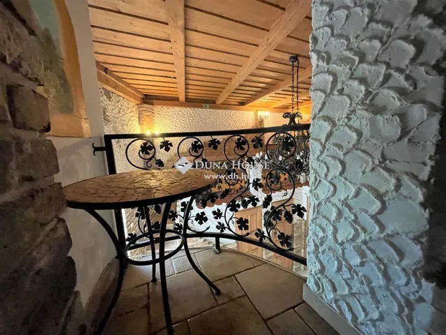 Eladó kereskedelmi és ipari ingatlan Szentendre 90 nm