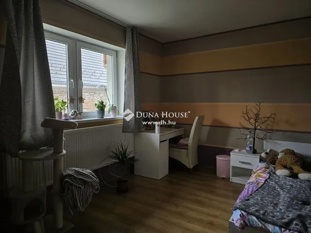 Eladó ház Vác 160 nm