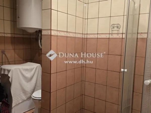Eladó ház Vác 160 nm
