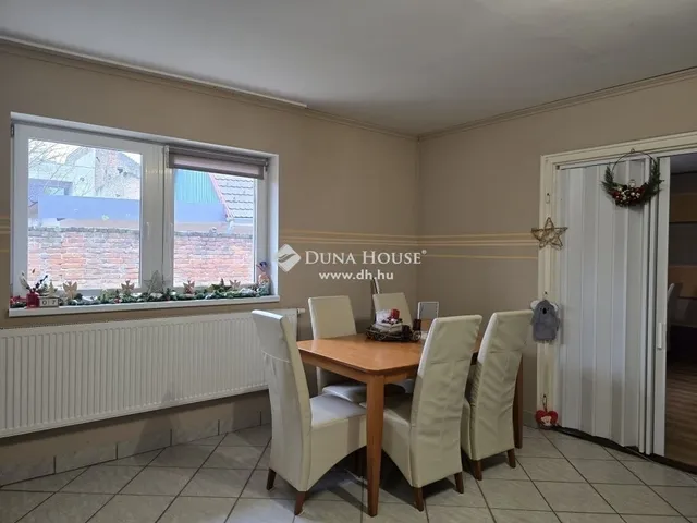 Eladó ház Vác 160 nm