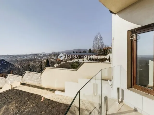 Eladó lakás Budapest XI. kerület 133 nm
