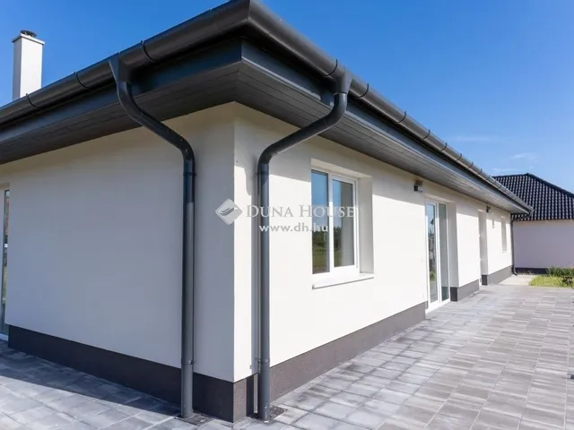 Eladó ház Pomáz 243 nm