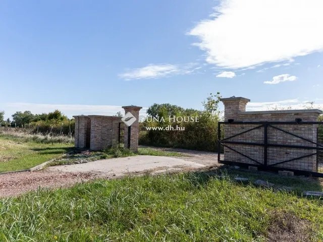 Eladó ház Pomáz 243 nm