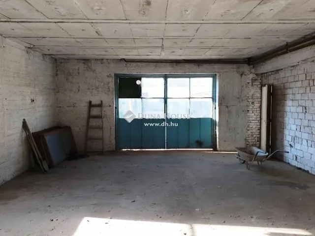 Eladó ház Göd 340 nm