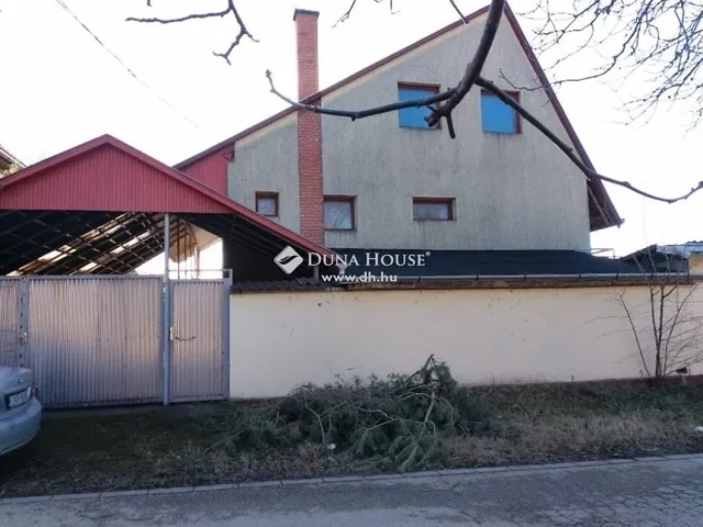 Eladó ház Göd 340 nm