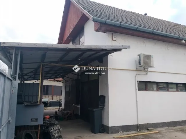 Eladó ház Göd 340 nm