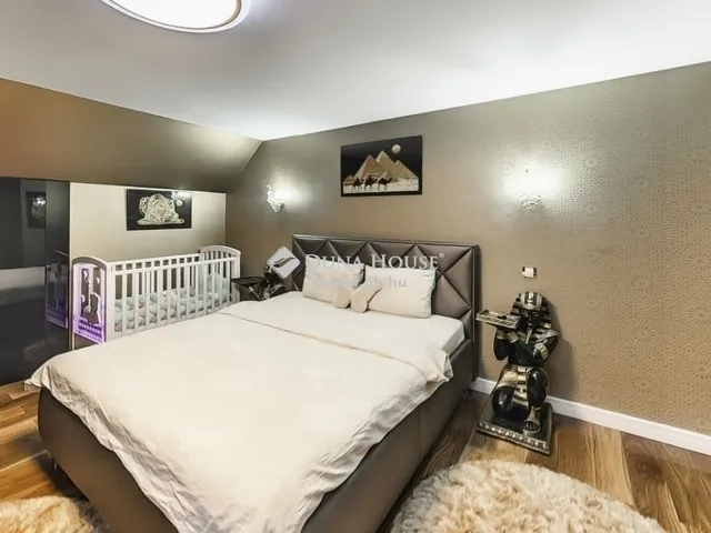 Eladó ház Szigethalom 300 nm