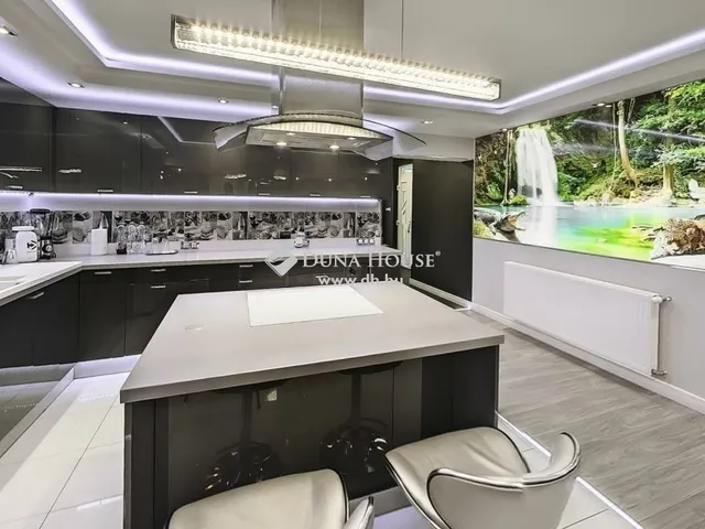 Eladó ház Szigethalom 300 nm