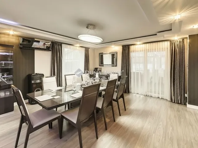 Eladó ház Szigethalom 300 nm