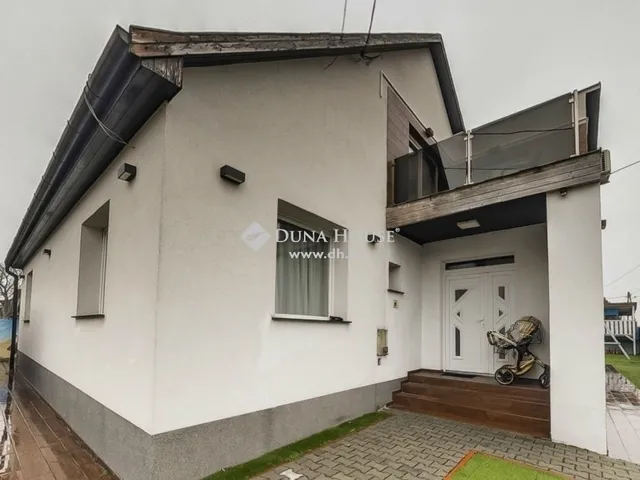 Eladó ház Szigethalom 300 nm