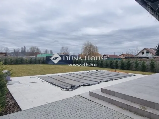 Eladó ház Monor 248 nm