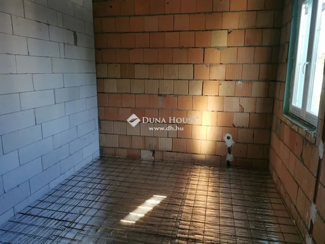 Eladó lakás Érd 108 nm