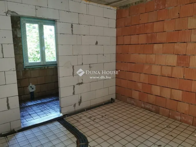 Eladó lakás Érd 108 nm